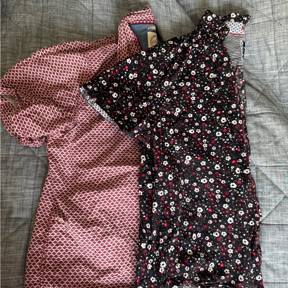 Bundle of 2 Men’s Casual Short Sleeve Button Downs Sz L Unique Print